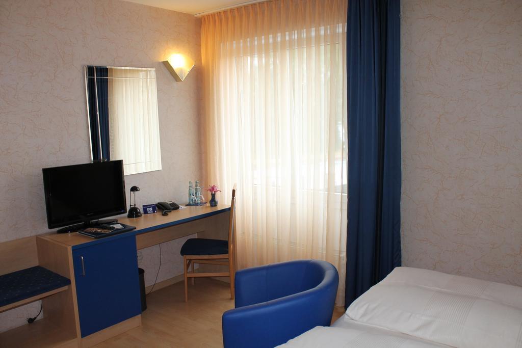 Hotel Chassalla Kassel Room photo