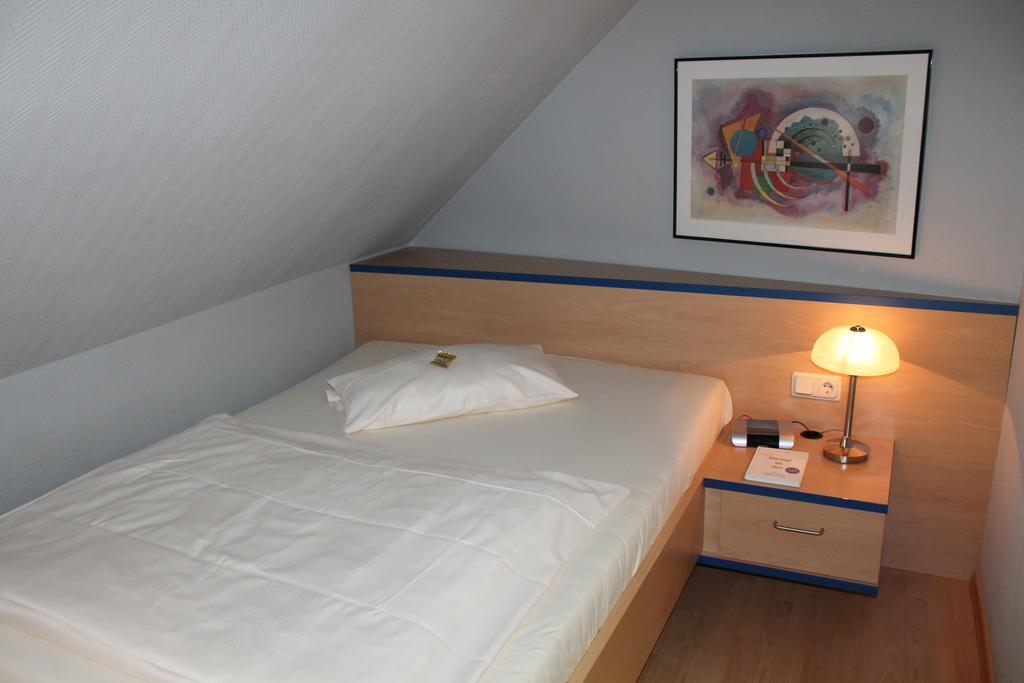 Hotel Chassalla Kassel Room photo